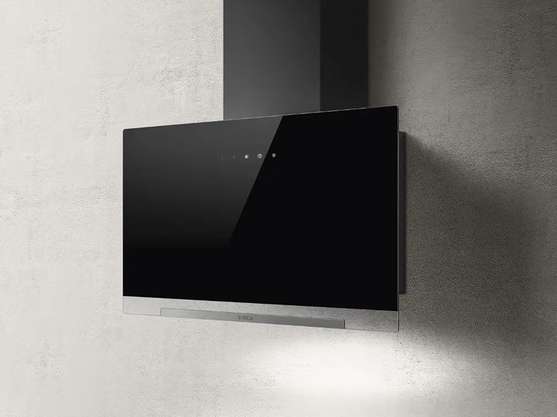 Komínový digestor ELICA APLOMB čierny 60 cm.