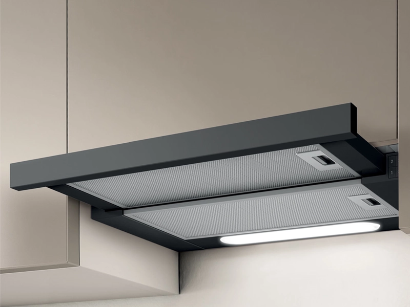 Vstavanný digestor Elica Elite 14 LUX čierny 50 cm.