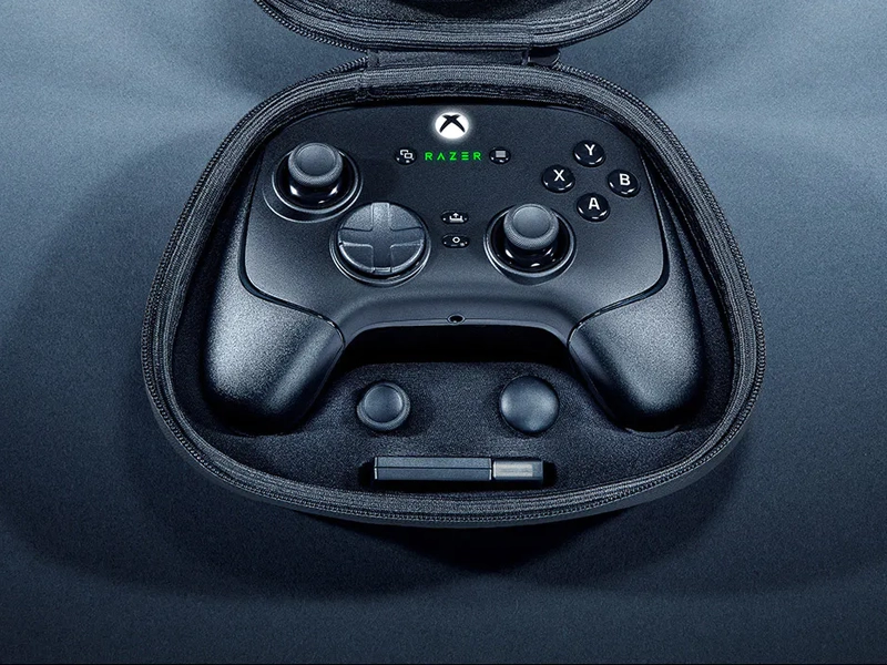 Razer_Wolverine_V3_Pro_Gamepad_Black obal