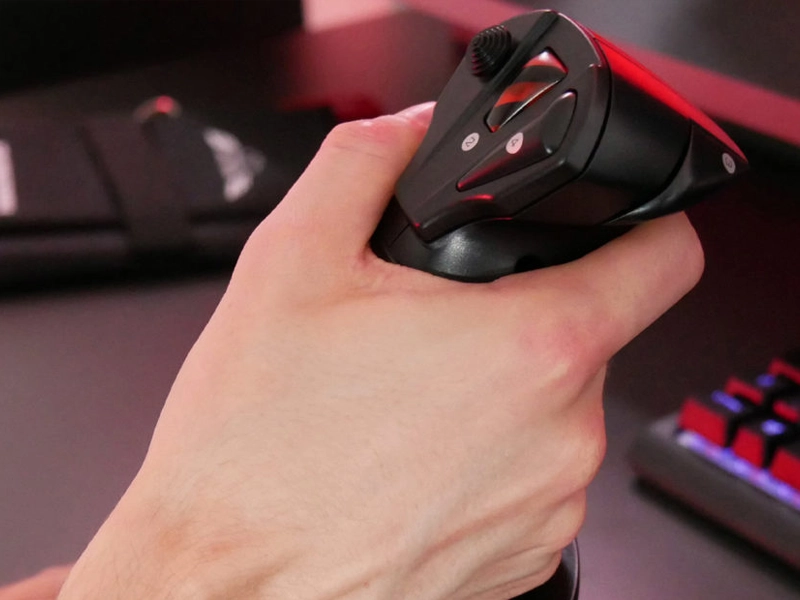 Thrustmaster_T-Flight_HotasX páka