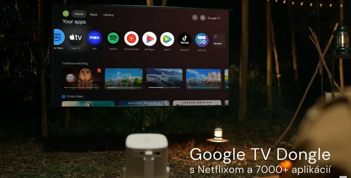 Vyberte si z viac ako 7000 aplikácií vrátane Netflixu, YouTube či Prime Video alebo prehrávajte svoju obľúbenú hudbu to všetko nájdete v Smart Dongli, ktorý je pribalený k projektoru Yaber T2 Plus