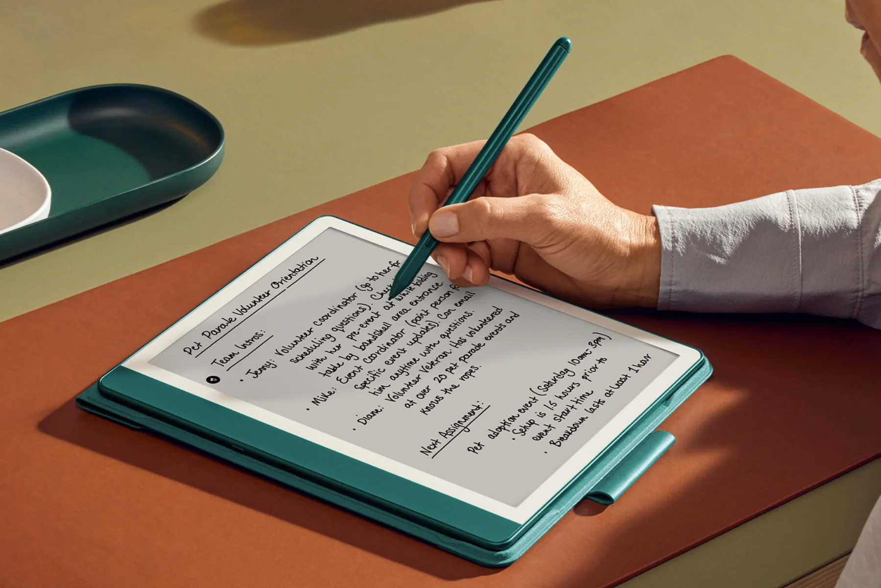 Čítačka elektronických kníh Amazon Kindle Scribe 2024 64 Tungsten premiove pero displej