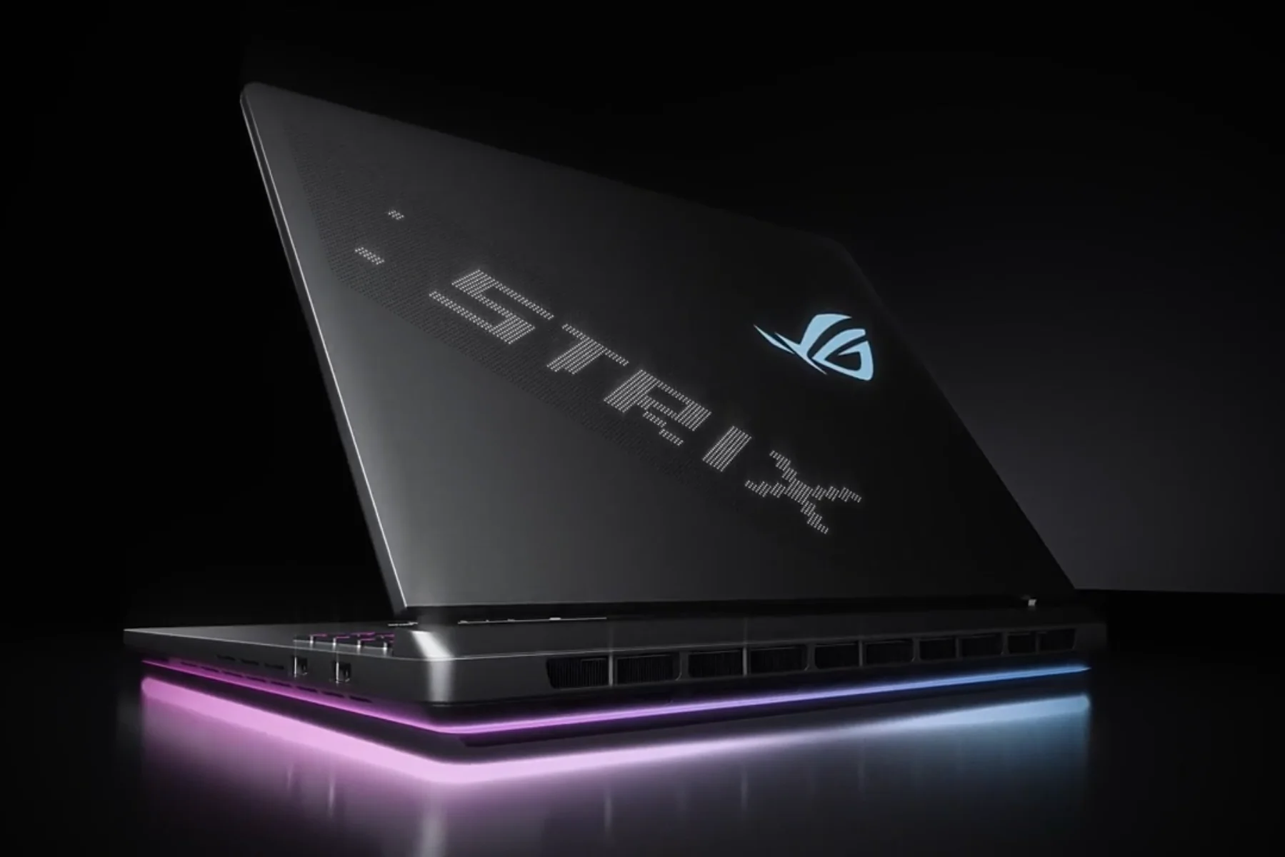 Notebook Asus ROG Strix SCAR 16 G635LW-NEBULA025X procesor