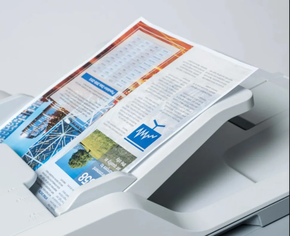 Laserov farebn tlačiareň.