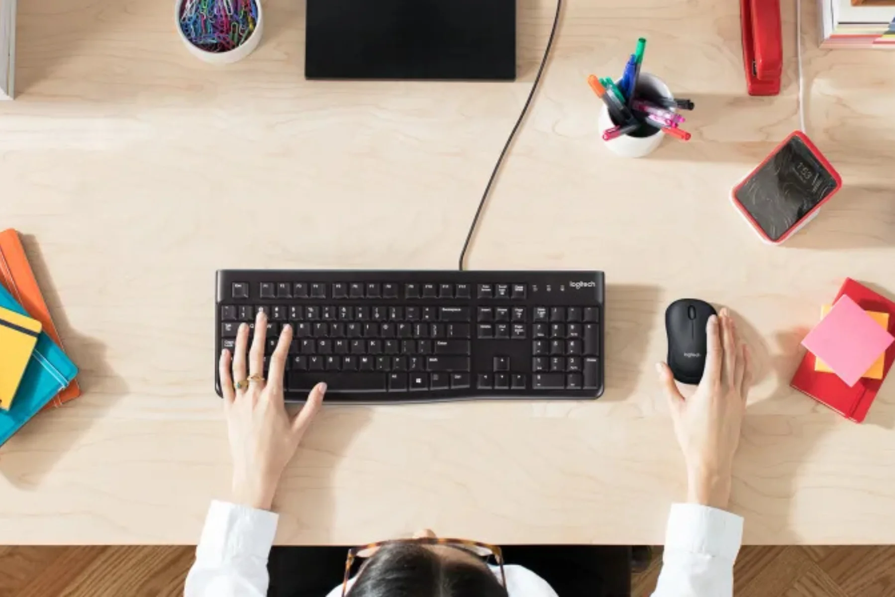 Nízkoprofilová PC klávesnica Logitech K120 prevedenie plnej veľkosti