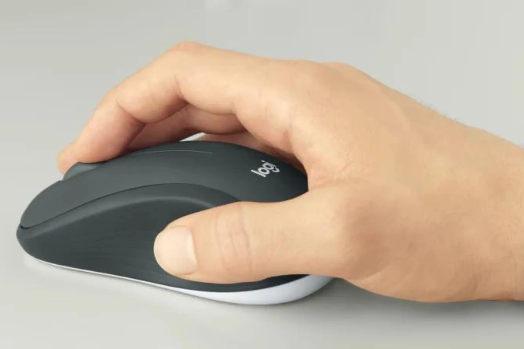 Súprava bezdrôtovej klávesnice a myši Logitech MK540 pohodlna profilovana mys