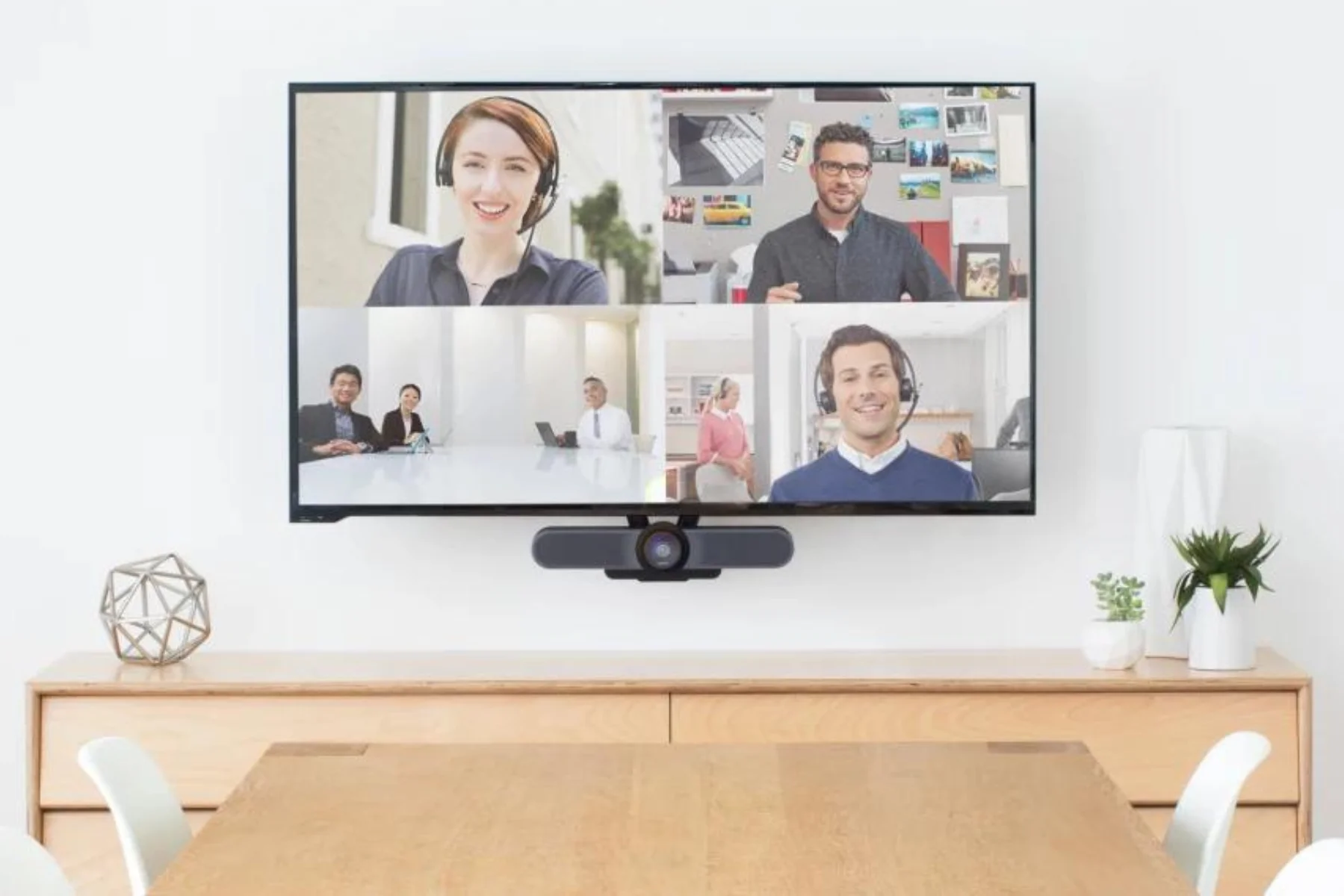 Konferenčná kamera Logitech MeetUp EMEA 960-00110 technologie rightsound