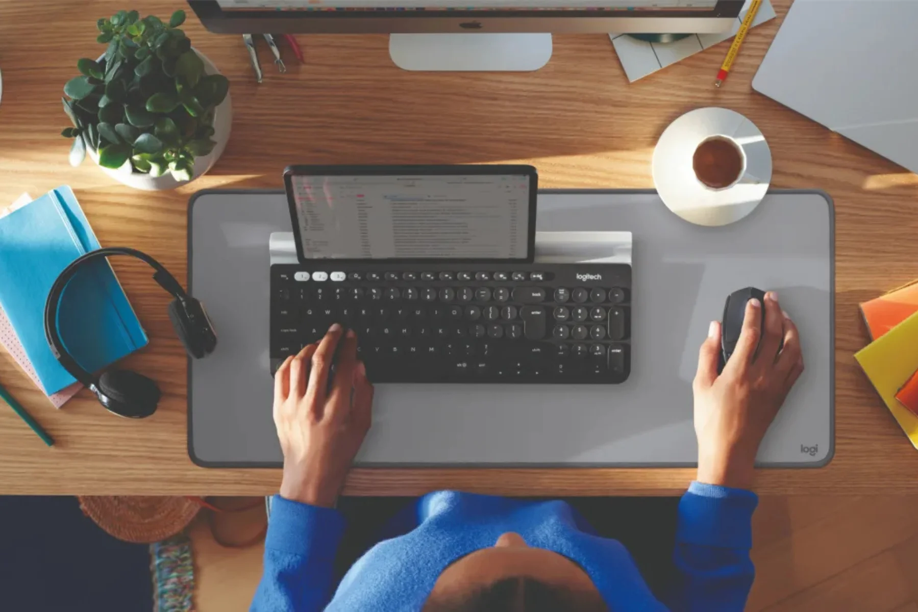 Podložka pre myš Logitech Desk Mat Studio Series LAVENDE pohodlna