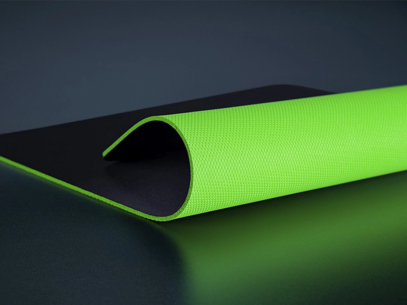 razer_gigantus_v2_medium_podlozka_pod_mys podložka