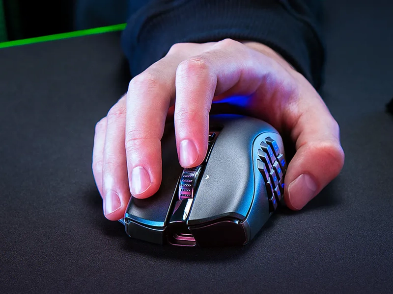 Razer_Naga_V2_Pro hyperscroll