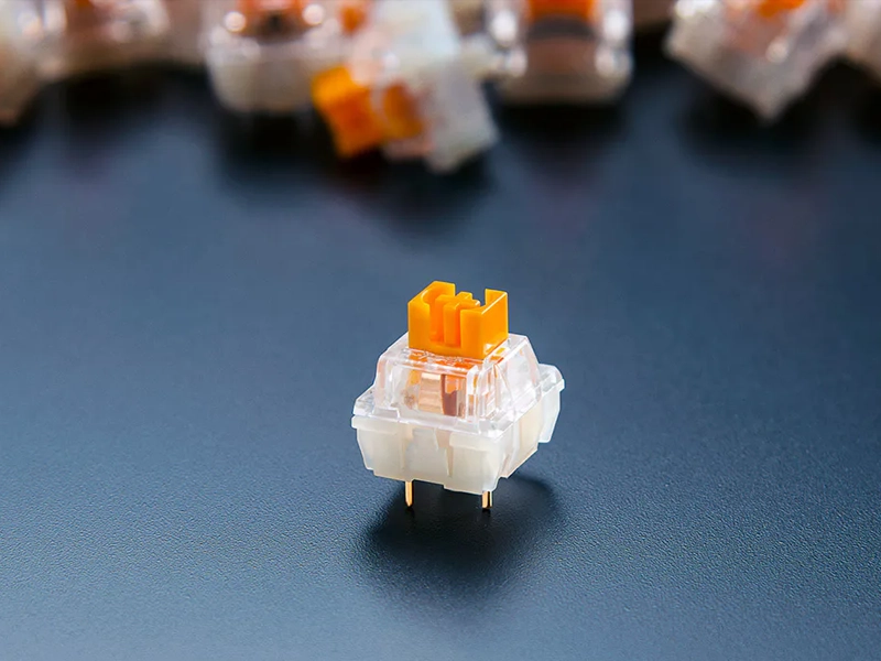 Razer_BlackWidow_V4_black oranžové switche