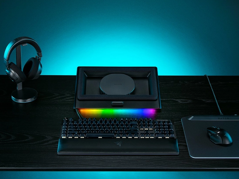 Razer_laptop_cooling_pad_rgb_1750885534