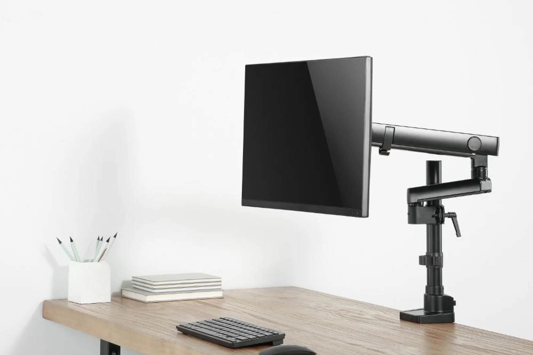 Držiak monitoru single Stell SOS 2012 univerzalnost flexibilita