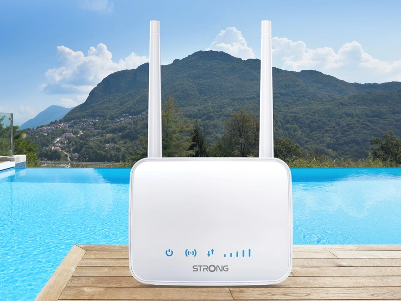 Strong_4G_LTE_router_350m ant&eacute;ny