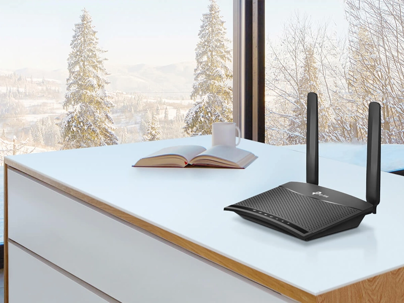 TP-LINK_TLMR100 wifi router