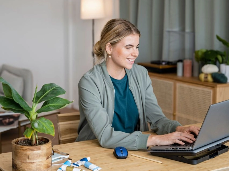 Trust_Yvi_Silent_eco modrá myš