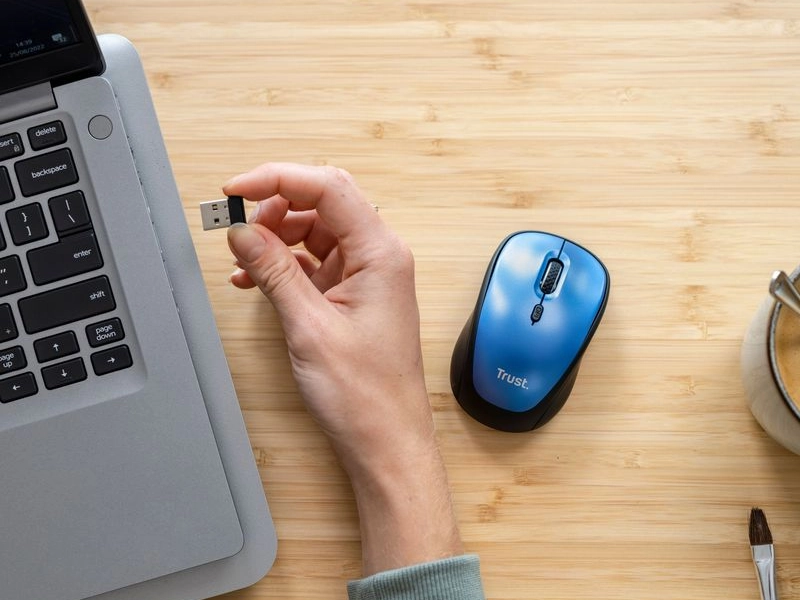 Trust_Yvi_Silent_eco_blue voľnosť