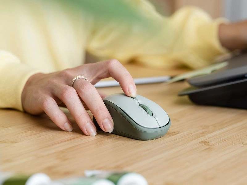 Trust_Yvi_Silent_eco_green dpi