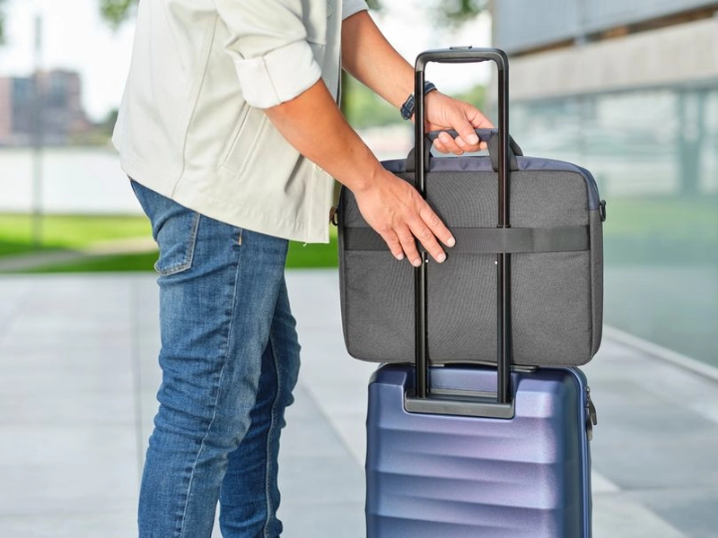 Trust_16_Lisboa_Bag pásik na kufor