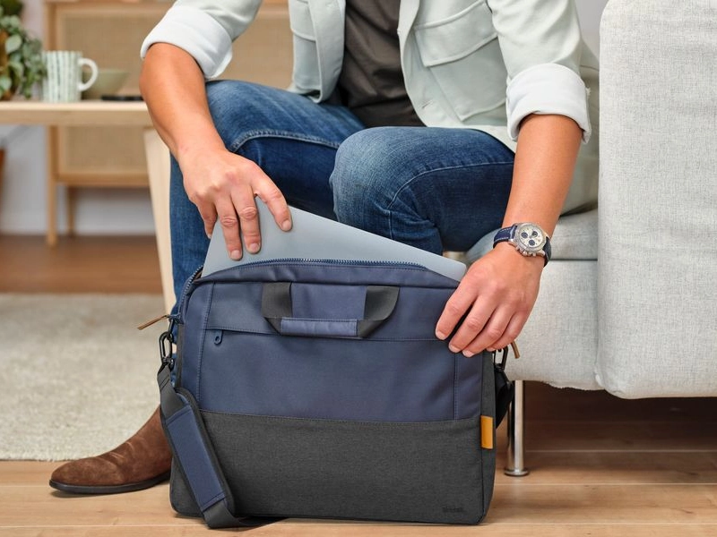 Trust_16_Lisboa_Bag taška na notebook