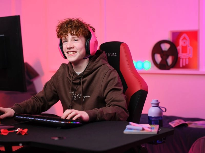 Trust_GXT790_3_v1_GamingBundle_pink herný set