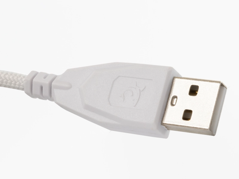 White_shark_tristan2_herna_mys kábel