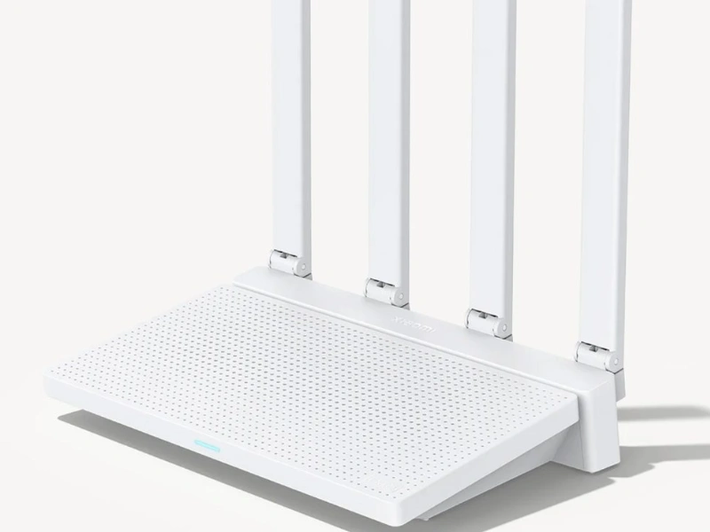 P&auml;ťkan&aacute;lov&aacute; ant&eacute;na routera Xiaomi AX3000T zabezpečuje plynul&eacute; pripojenie aj cez bet&oacute;nov&eacute; priečky.