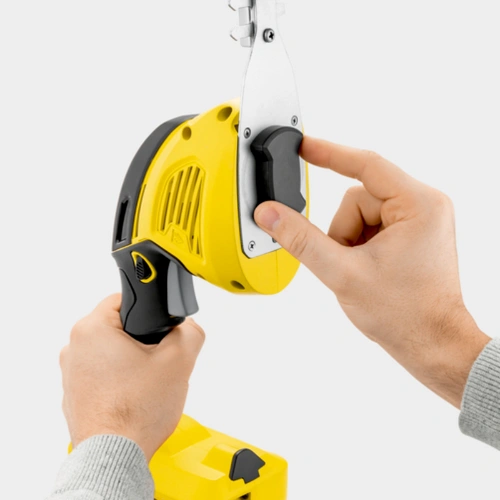 Nožnice na trávu Kärcher GSH 18-20 Battery disponujú rýchlou výmenou nadstavcov bez potreby použiť nádarie,