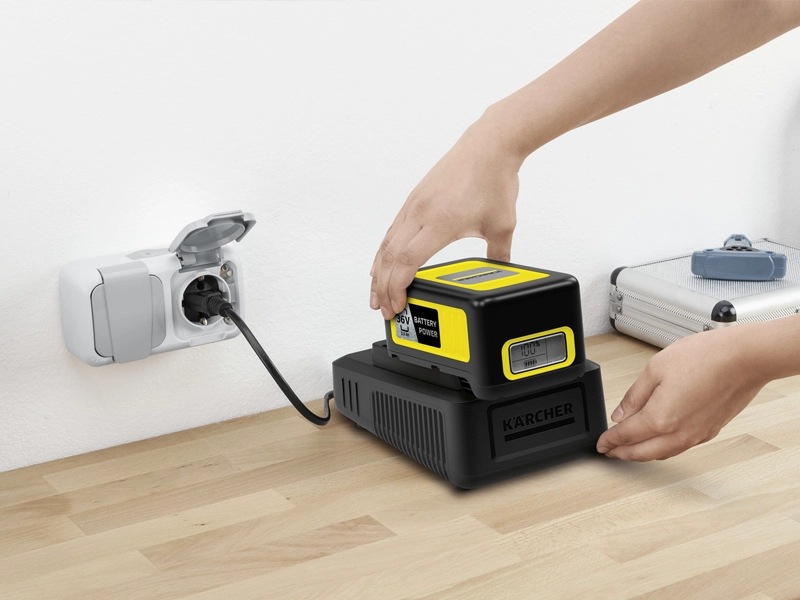K%C3%A4rcher_Starterkit_Battery_Power_3625 batéria a nabíjačka