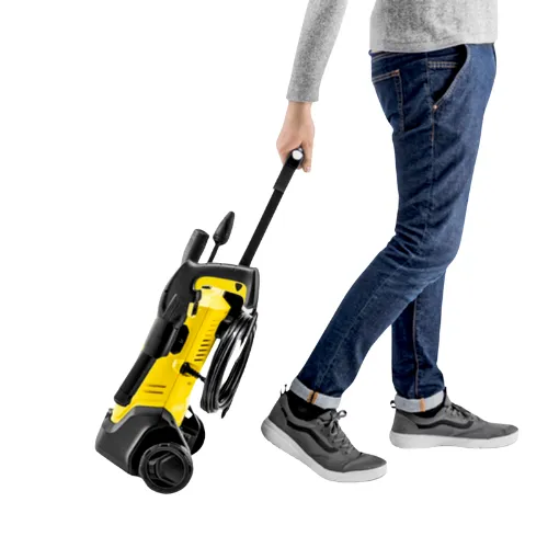 Pohodlné a bezpečné prenášanie Kärcher K3Car and Home tam kde potrebujete, vďaka veľkým kolieskam