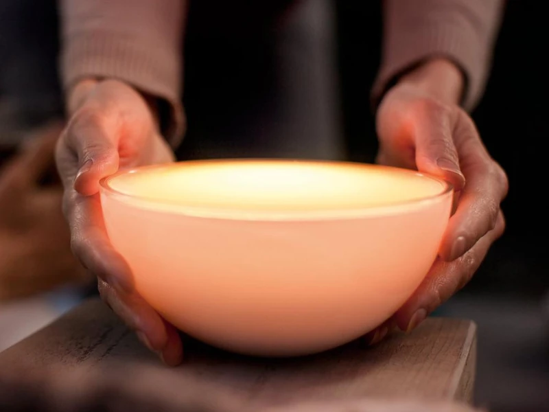 siroke-spektrum-farieb-prenosna-lampa-Philips_