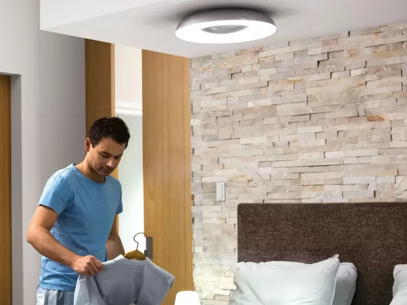 2400-lumenov-stropny-luster-Philips_