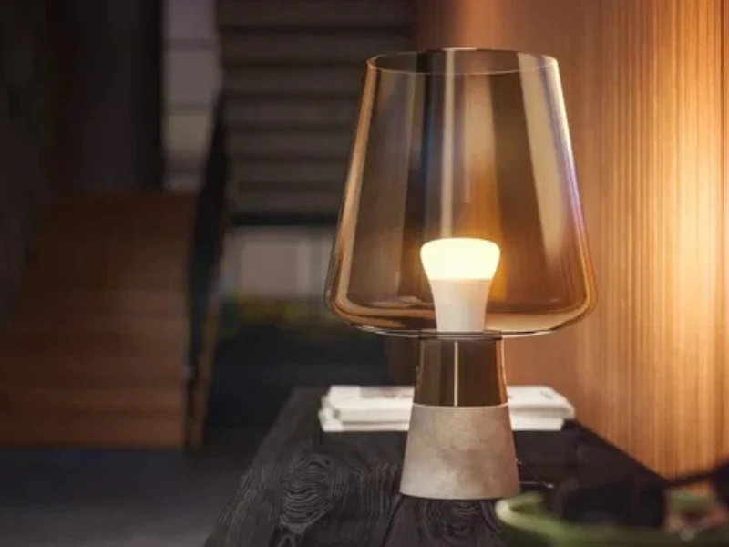 hlasovi-asistenti-ziarovka-Philips-Hue_