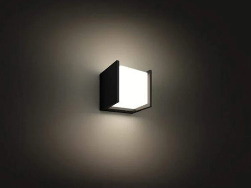 IP44-vonkajsie-svietidlo-Philips-Hue_