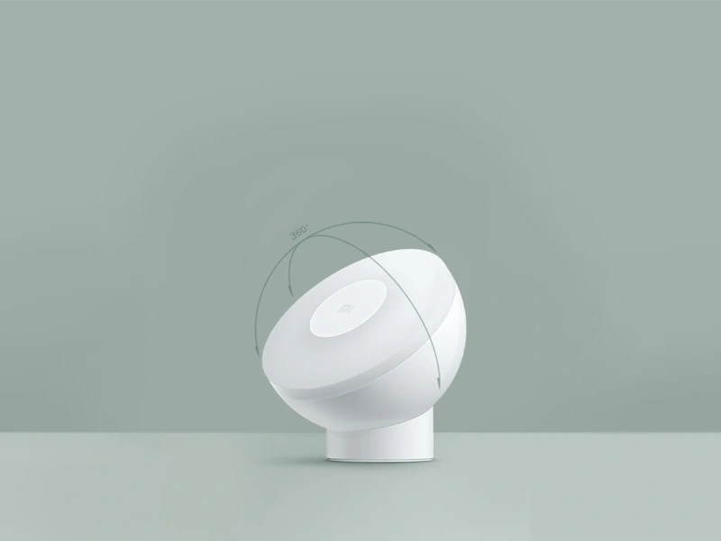 Xiaomi Mi 2 má otočný magnetický držiak a je možné ho odobrať zo základne.