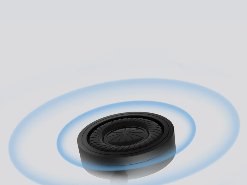 Kamera Smart Camera C400 je vybavená veľkým reproduktorom s vlastnou zvukovou dutinou pre čistý zvuk.