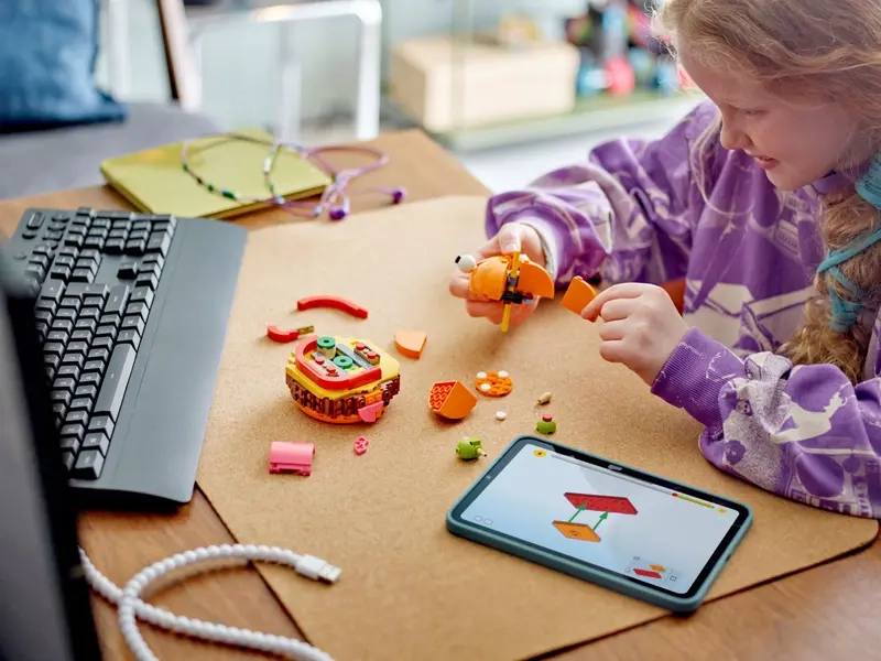 Stavebnica LEGO FORTNITE 77070 durrr burger.