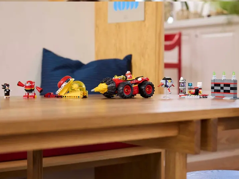 LEGO 76999 Sonic The Hedgehog Super Sonic vs. Egg Drillster.