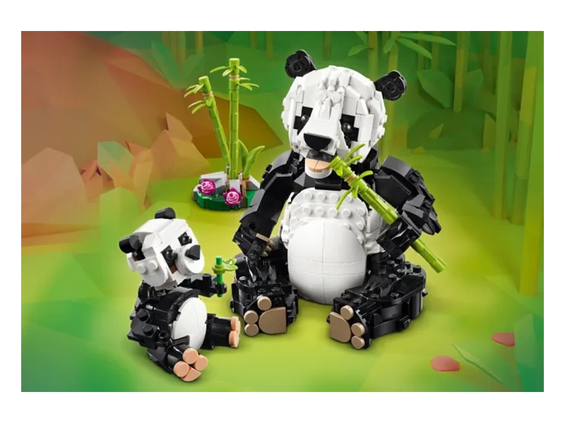 Stavebnica LEGO® Creator 3 v 1 31165 Divoké zvieratá: Pandia rodinka