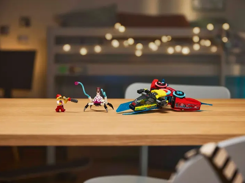 LEGO 71489 Dreamzzz Cooperovo lietadlo v podobe herného ovládača.