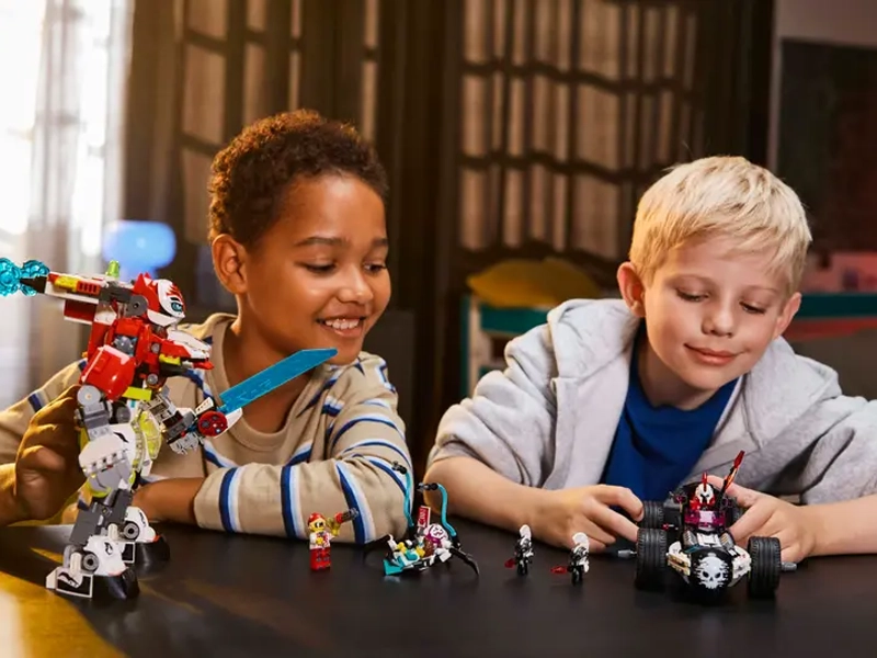 LEGO 71497 Cooperov tigrí robot a Zerov hot rod.