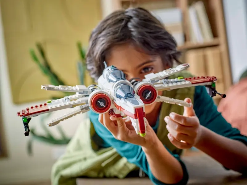 LEGO® 75402 Star Wars ARC-170 Starfighter.