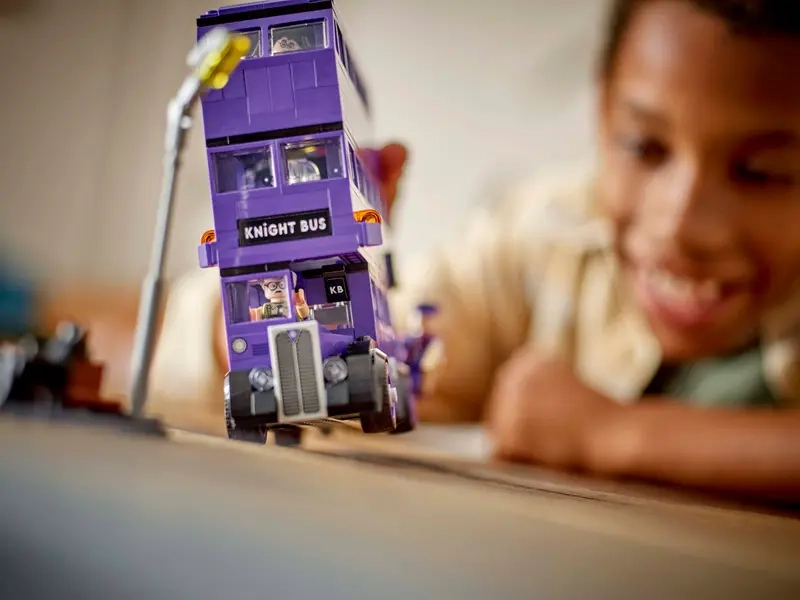 Stavebnica LEGO® Harry Potter™ 76446 Dobrodružstvo v Rytierskom autobuse