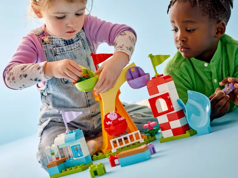 LEGO DUPLO 10453 Prasiatko Peppa Zábavný park.