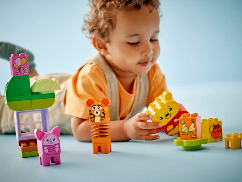 LEGO DUPLO Narodeninová oslava Macka Pú.