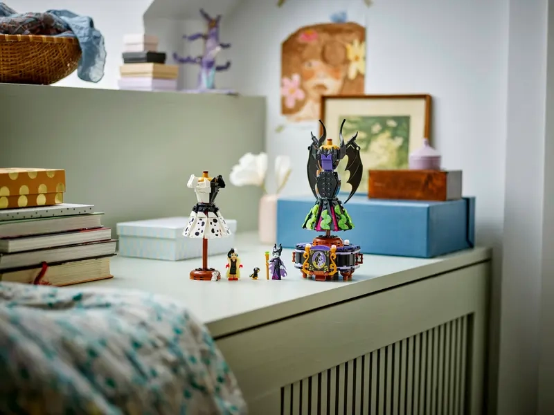 LEGO® Disney 43262 Zloduchovia Šaty Zloriany a Cruelly de Vil.
