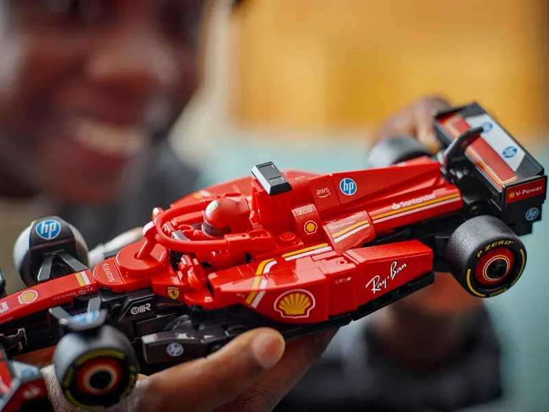 LEGO 77242 Speed Champions Pretekárske auto Ferrari SF-24 F1.
