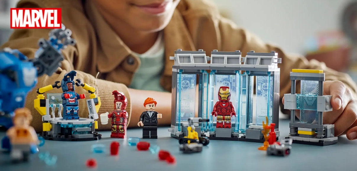 HERO LEGO® Marvel Iron Man a jeho laboratórium: Sieň brnenia.