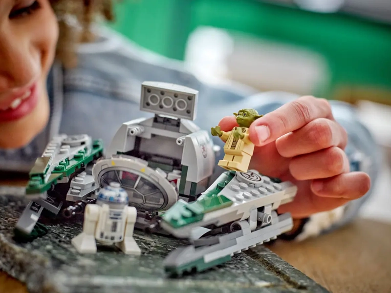 Lego Star Wars jediská stíhačka.