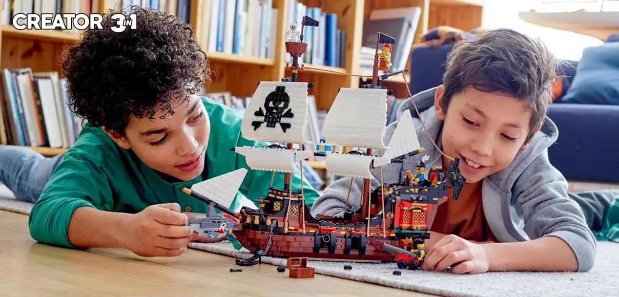 Hero Lego Creator 3v1 Pirátska loď.